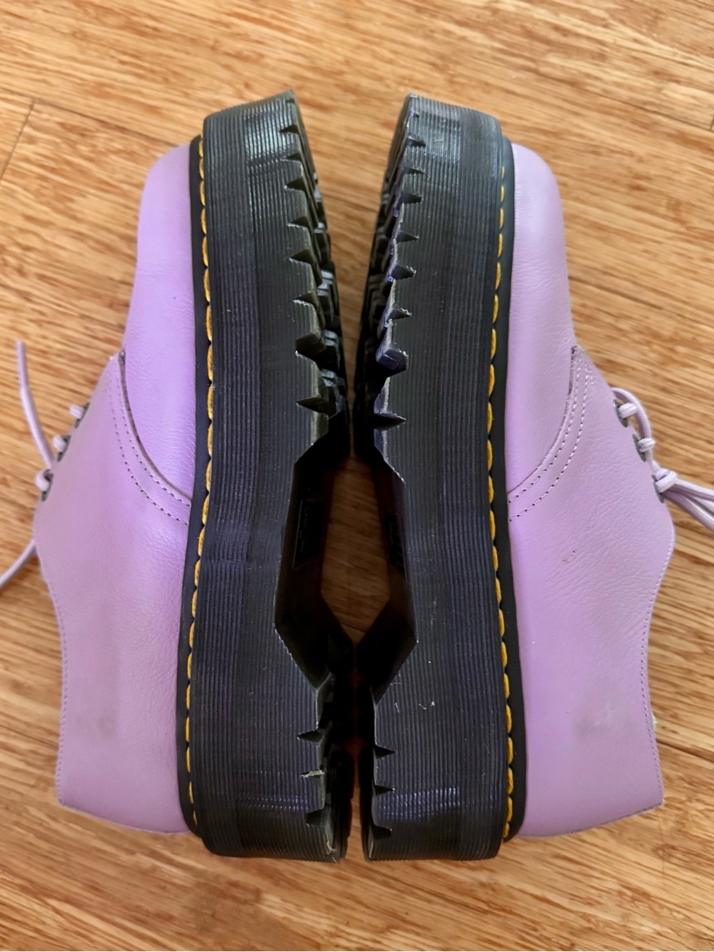 Dr. Martens Pastel Lavender 3-Eye Oxford women’s 10 - Picture 3 of 4